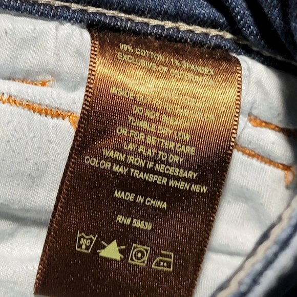 EUC Kut from the Kloth Natalie Bermuda Denim Shorts Size 8 - Picture 11 of 16